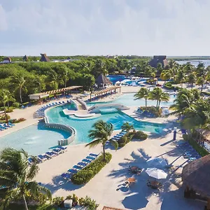 Ośrodek wypoczynkowy Bluebay Grand Esmeralda, El Marlyn Azul